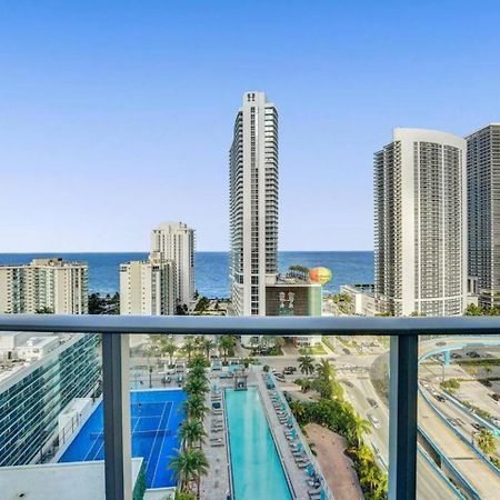 Amazing Apartments At H Beach House Hollywood Bagian luar foto
