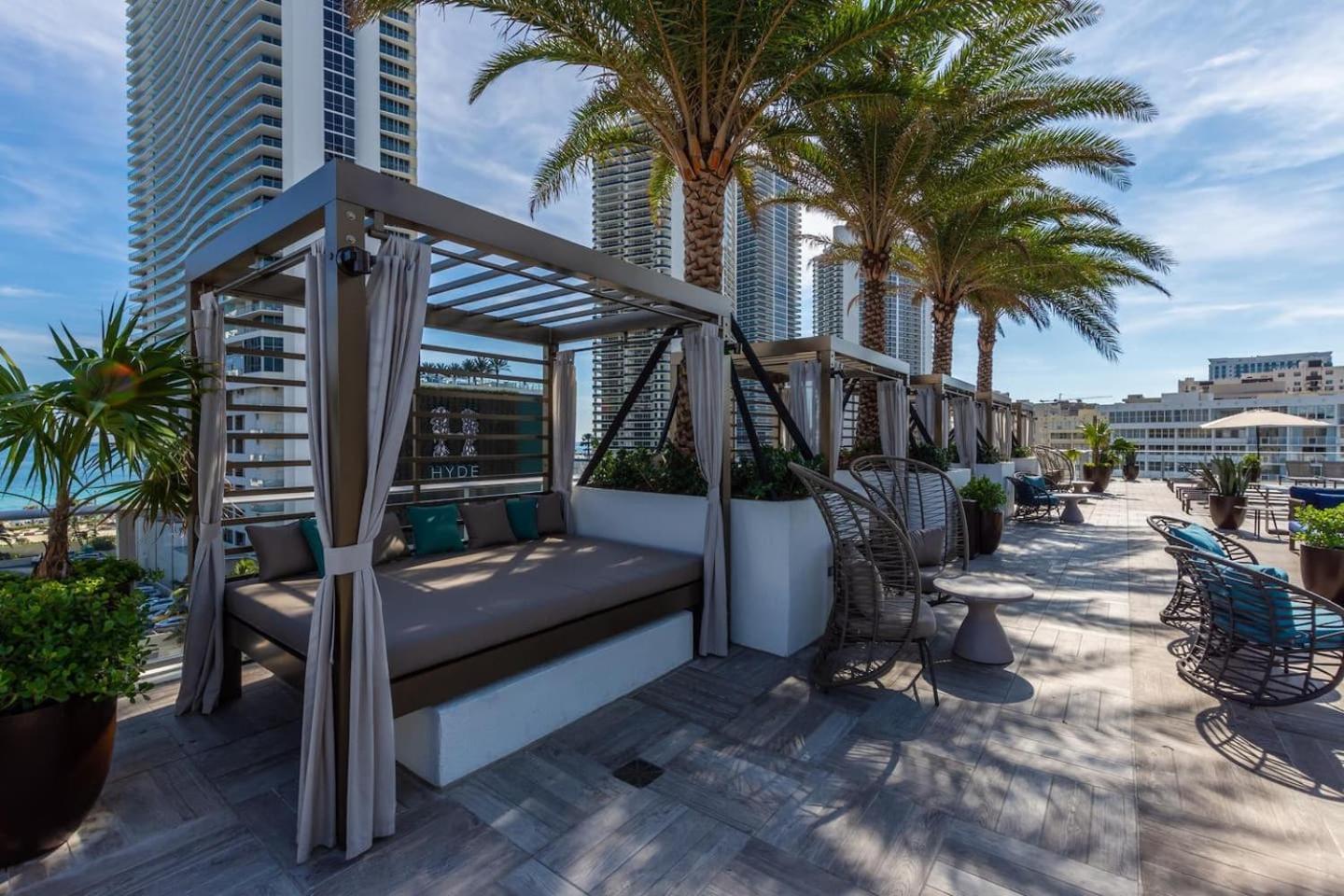 Amazing Apartments At H Beach House Hollywood Bagian luar foto